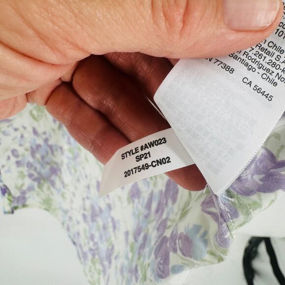 J. Crew Classic 100% Cotton White Purple Floral Long Sleeve Button Down Size 10 - Picture 6 of 7